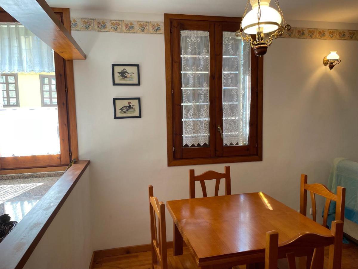 Apartaments Pirinenc Esterri d'Àneu Exteriör bild
