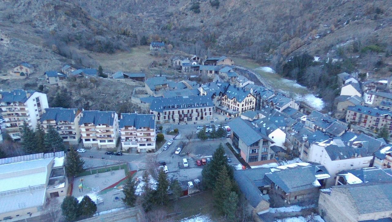 Apartaments Pirinenc Esterri d'Àneu Exteriör bild